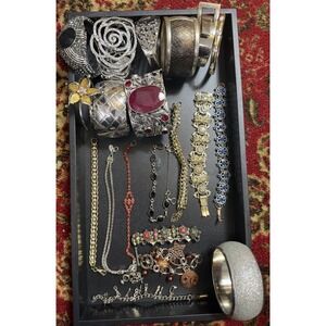 Vintage Jewelry Lot 20 Pc Signed & Unsigned Bracelets Bangles Rhinestone #1050